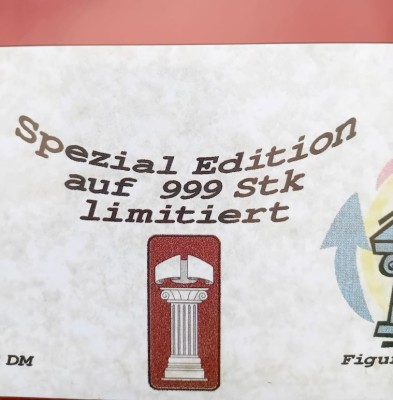 999 Stück